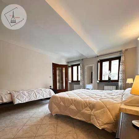 Tra Mole E Castello By To